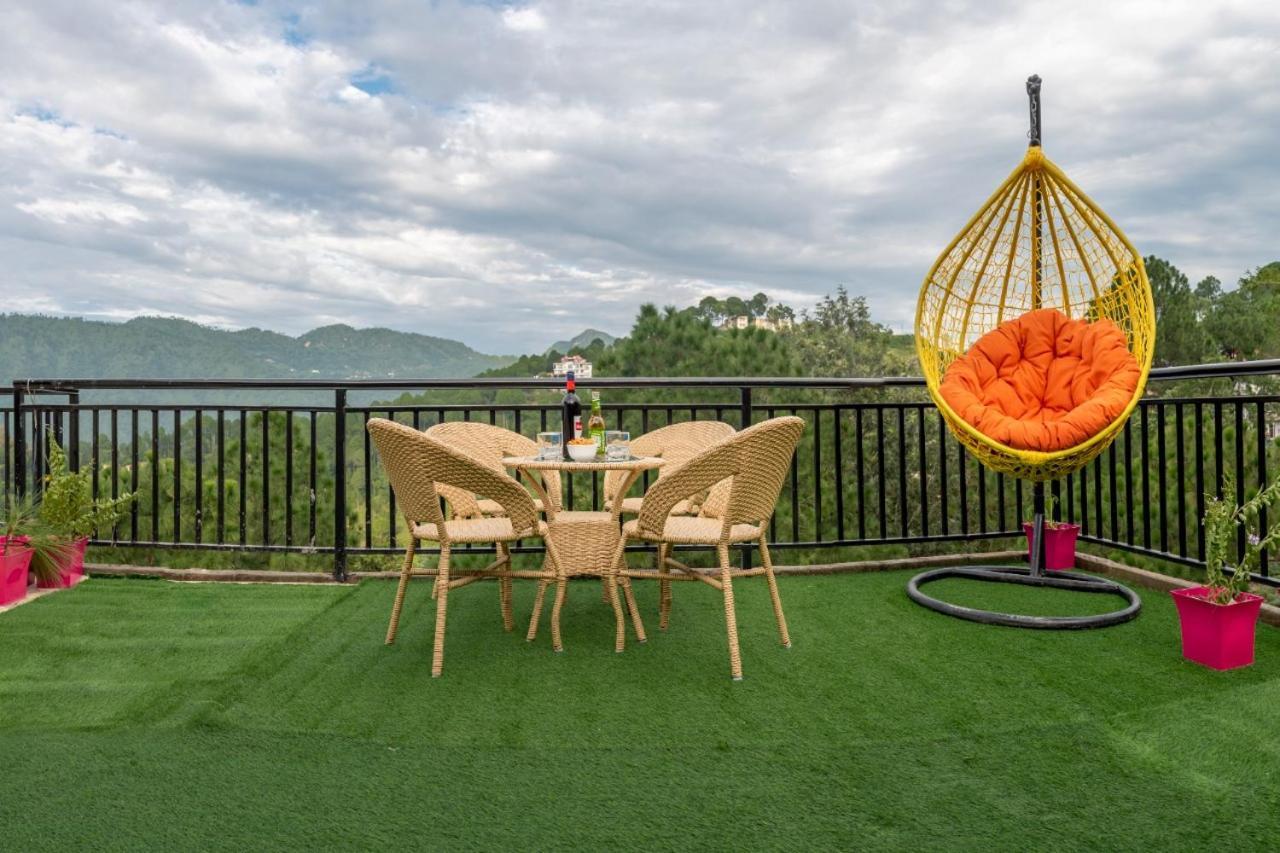 Himalyan Basera I Pvt Balcony I Serviced Apt I By Exotic Stays Kasauli Exterior photo